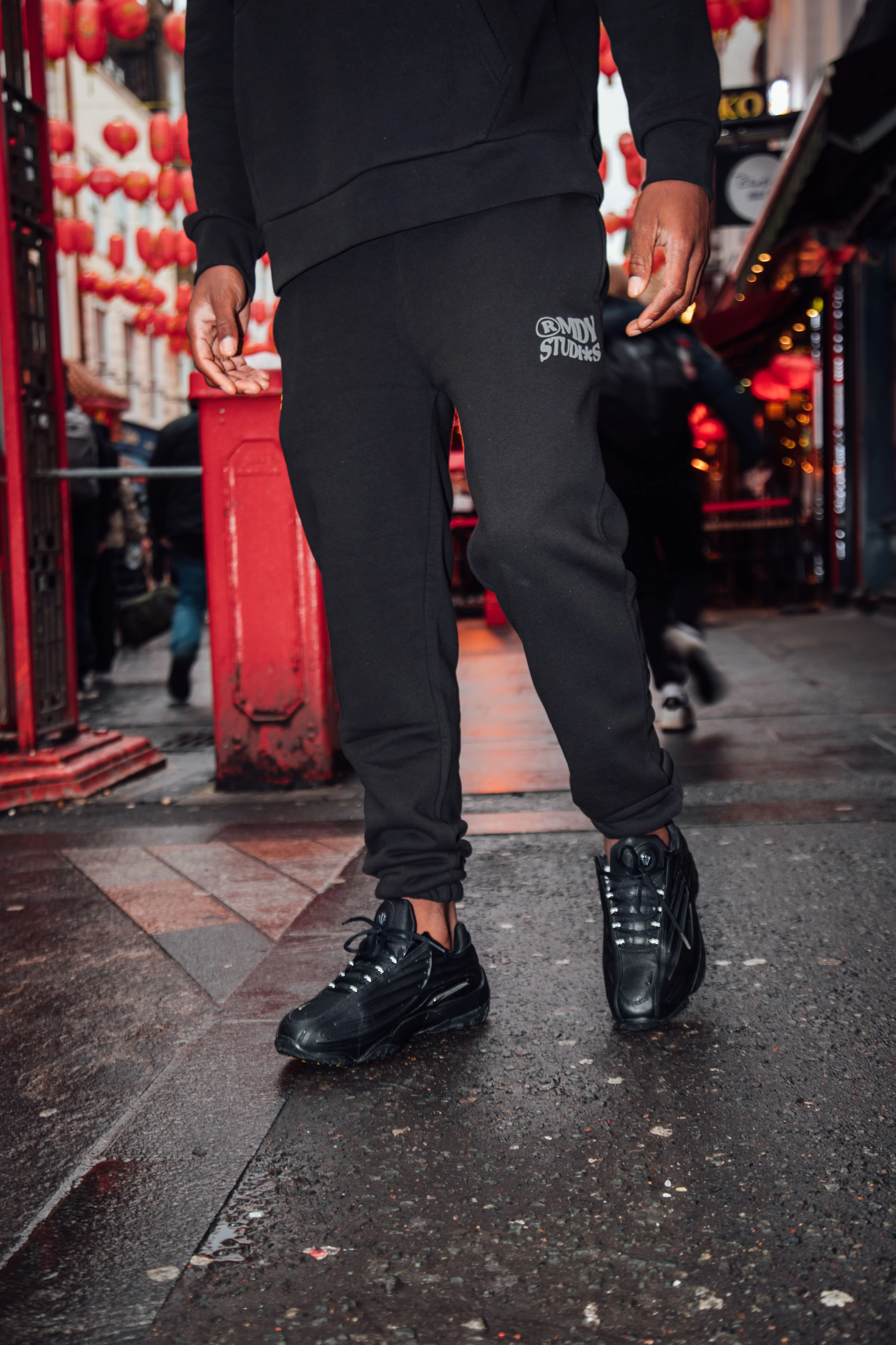 Find Your RMDY. Flow Joggers